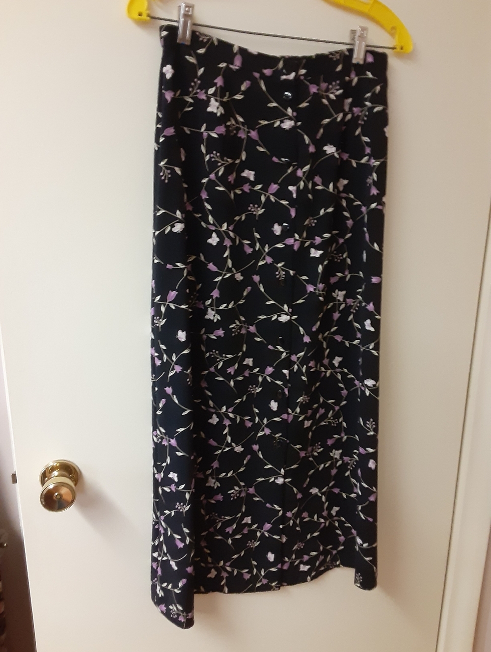 Ladies Skirt